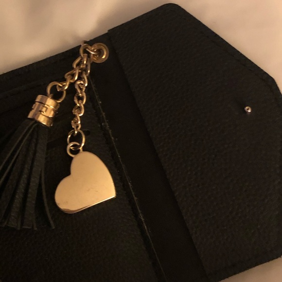 FREE‼️BROKEN LEATHER WALLET w/tassel & ♥️ pendant! - Picture 7 of 14